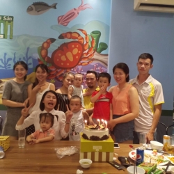 chị Đặng Mai Hân